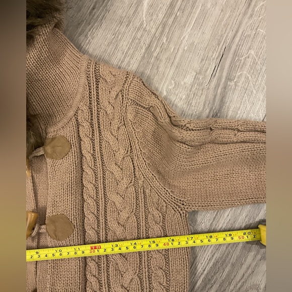 Esprit Classic Brown Fall Long Sweater with faux fur hood . - Picture 7 of 11